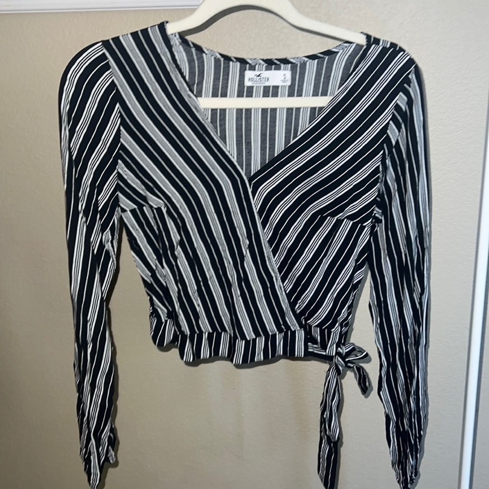 Hollister Blouse / Navy and White